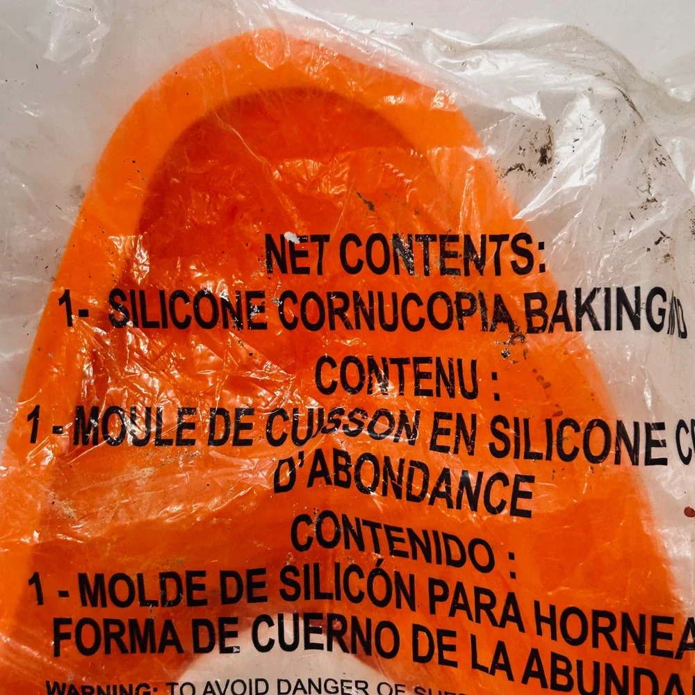 Avon Silicone Cornucopia Baking Mold Orange Cone Shape For‎ Holiday Desserts 3D